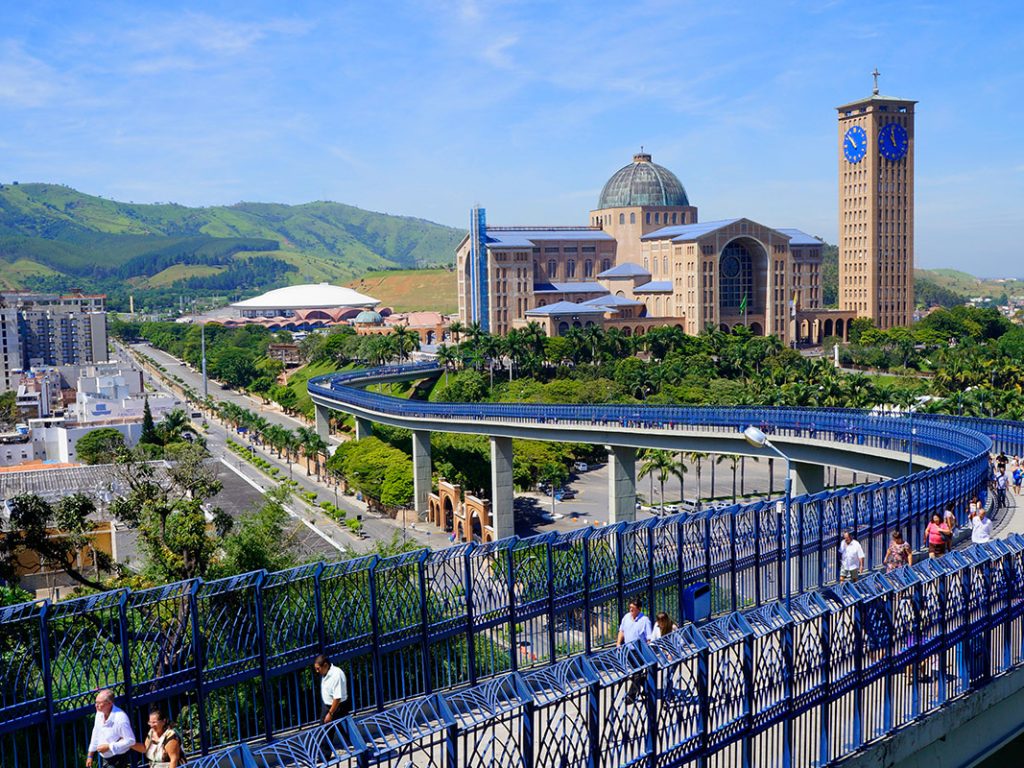 Passarela da fé, Basílica de Nossa Senhora Aparecida